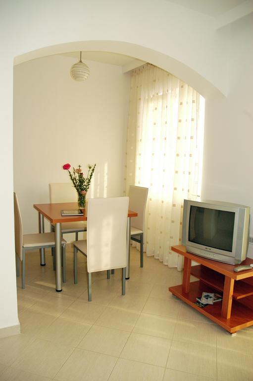 Apartments 3Ade Ulcinj Esterno foto