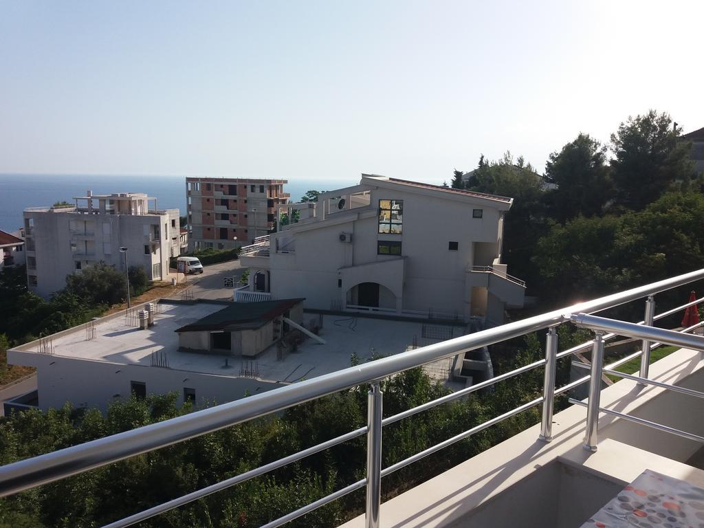 Apartments 3Ade Ulcinj Esterno foto